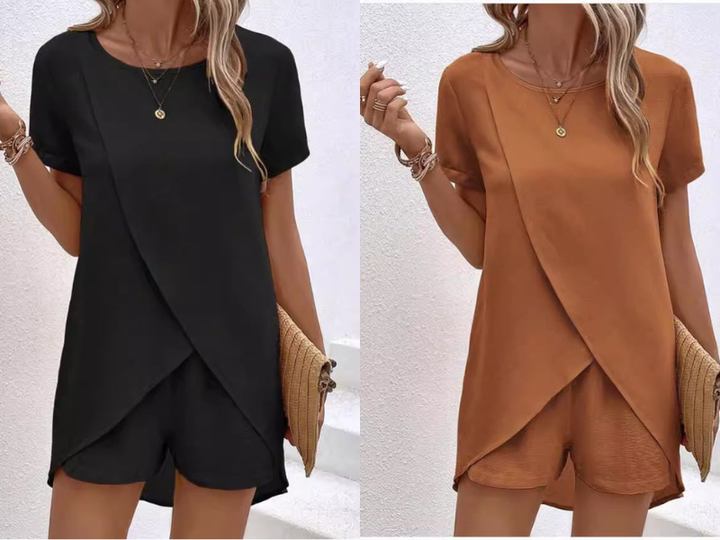Completo donna elegante con top asimmetrico e shorts