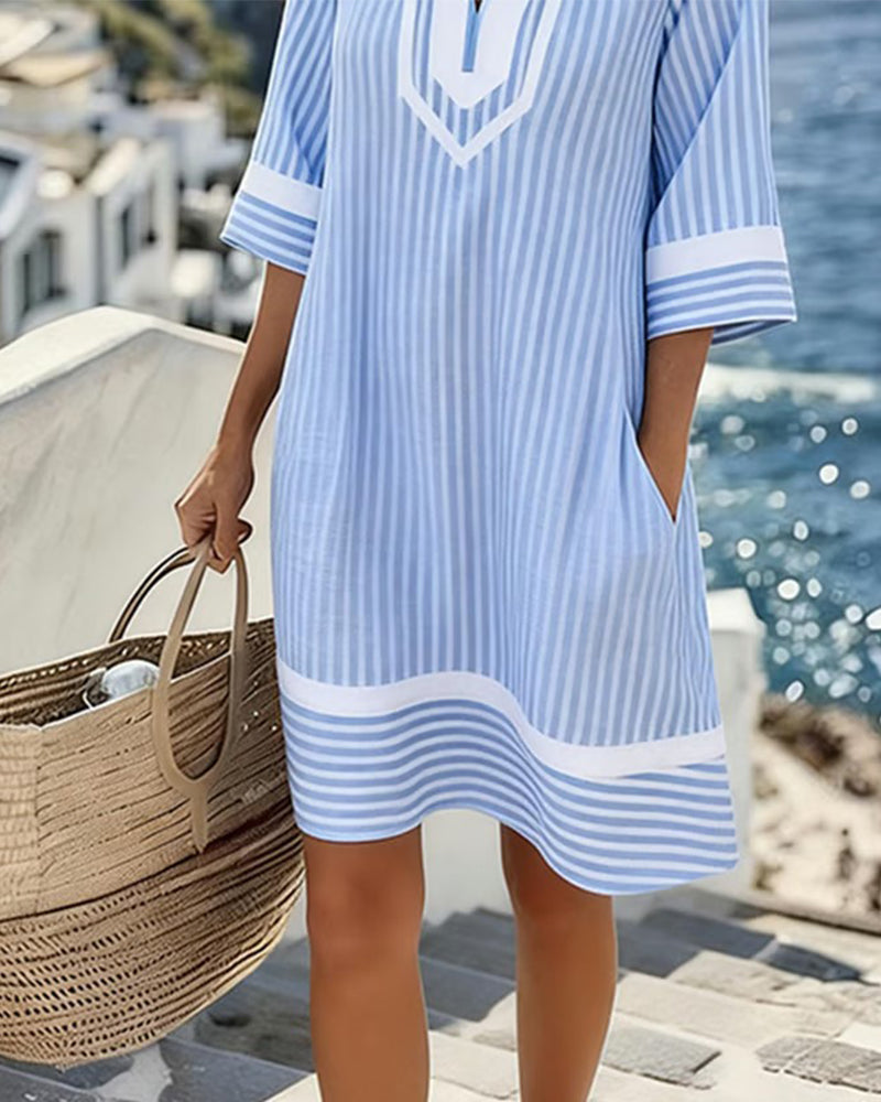 Abito casual a righe con scollo a V e vestibilità rilassata per donna
