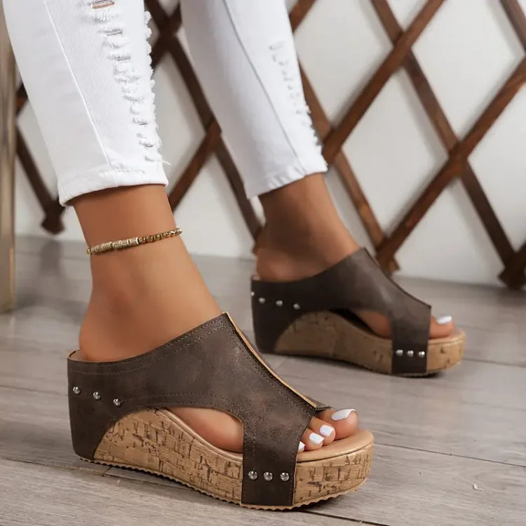 Sandali con zeppa da donna comodi ed eleganti