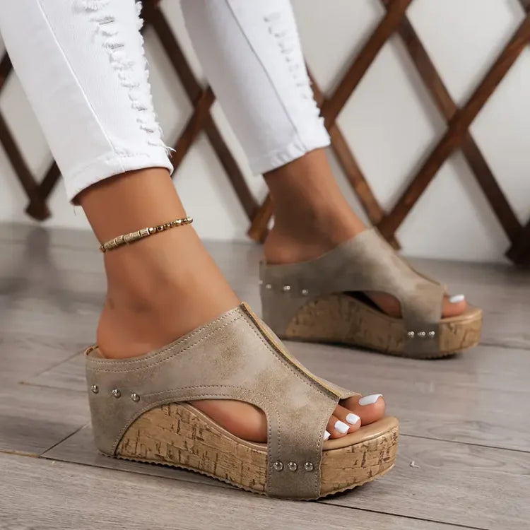 Sandali con zeppa da donna comodi ed eleganti
