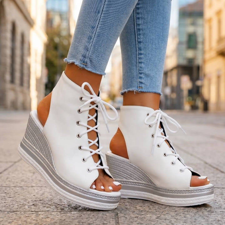Sandali donna con zeppa alta e allacciatura frontale