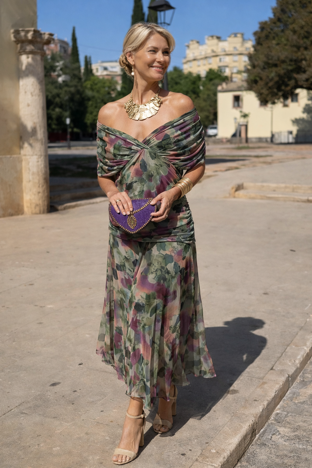 Abito lungo floreale elegante da donna fluido e raffinato