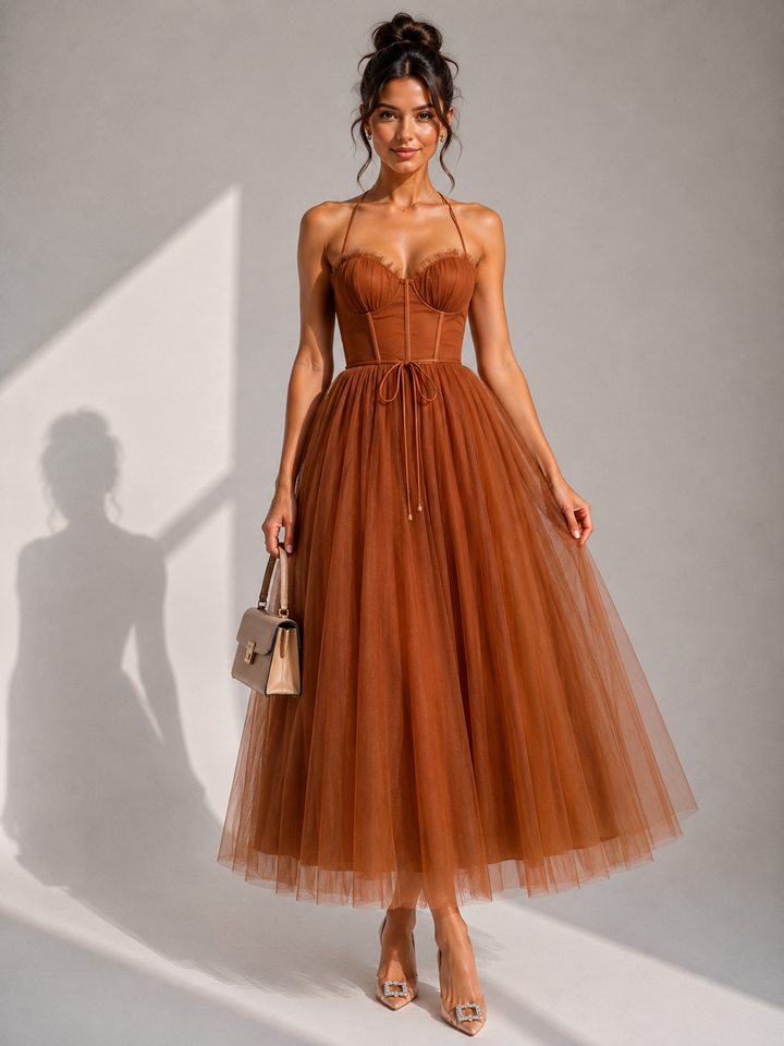 Abito midi elegante in tulle con schiena scoperta