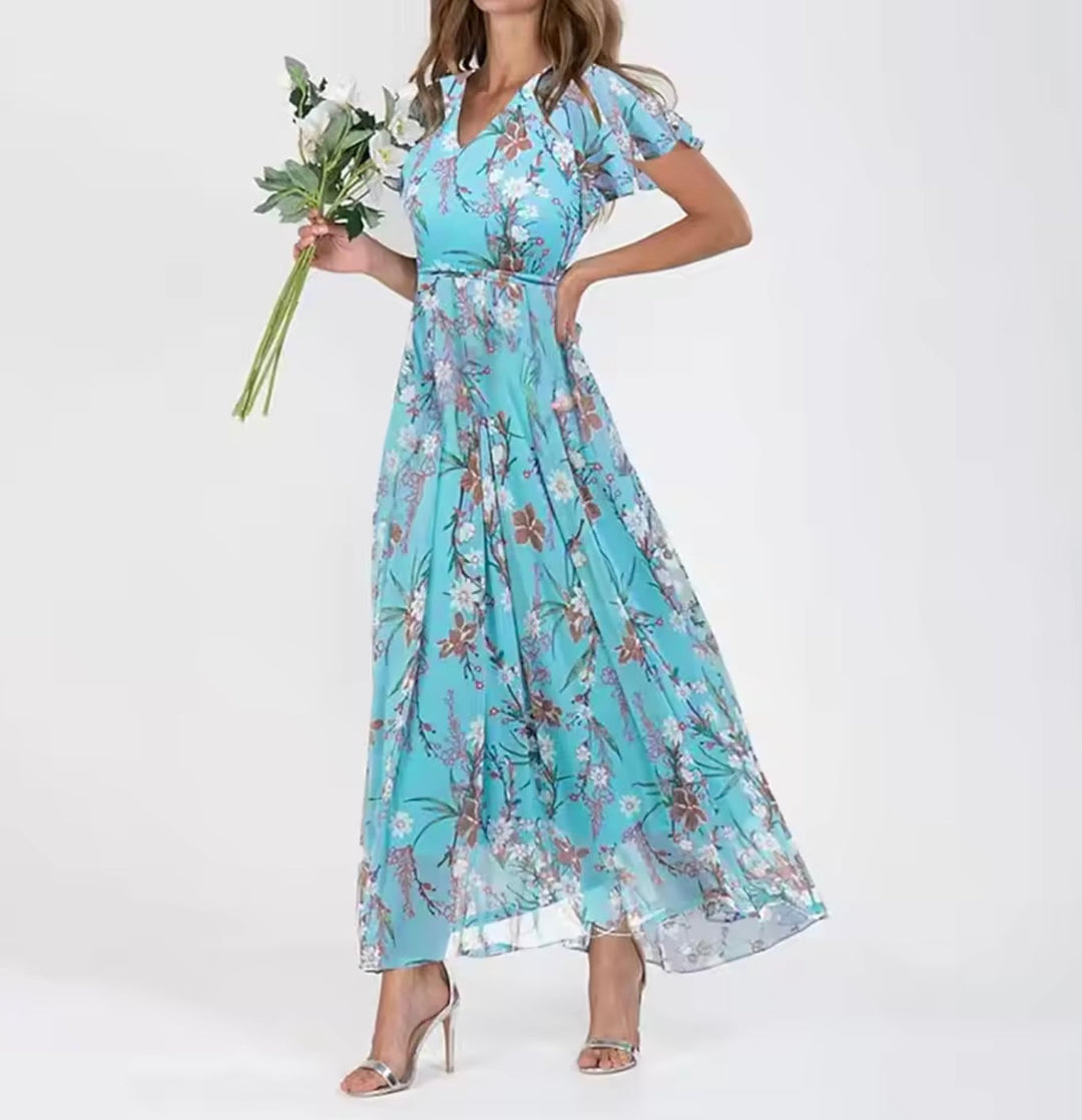 Abito elegante fluido e valorizzante per donna