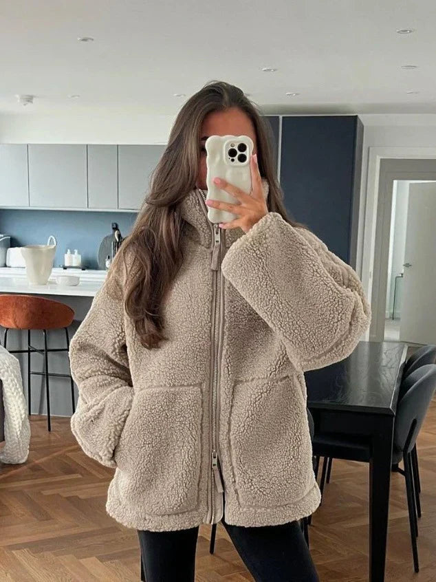 Giacca invernale donna morbida e calda dal design elegante