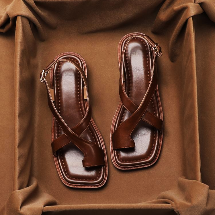 Sandali donna in pelle italiana con fasce incrociate