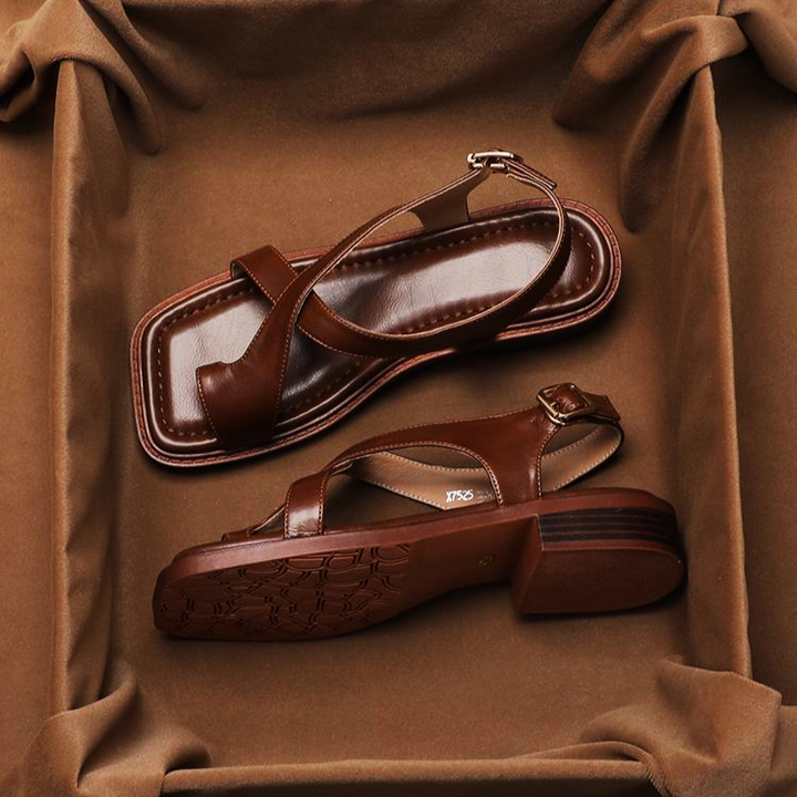 Sandali donna in pelle italiana con fasce incrociate