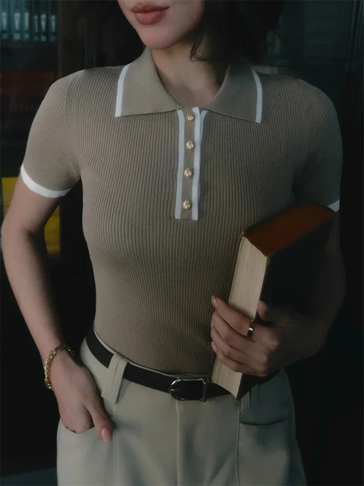 Polo donna elegante e aderente