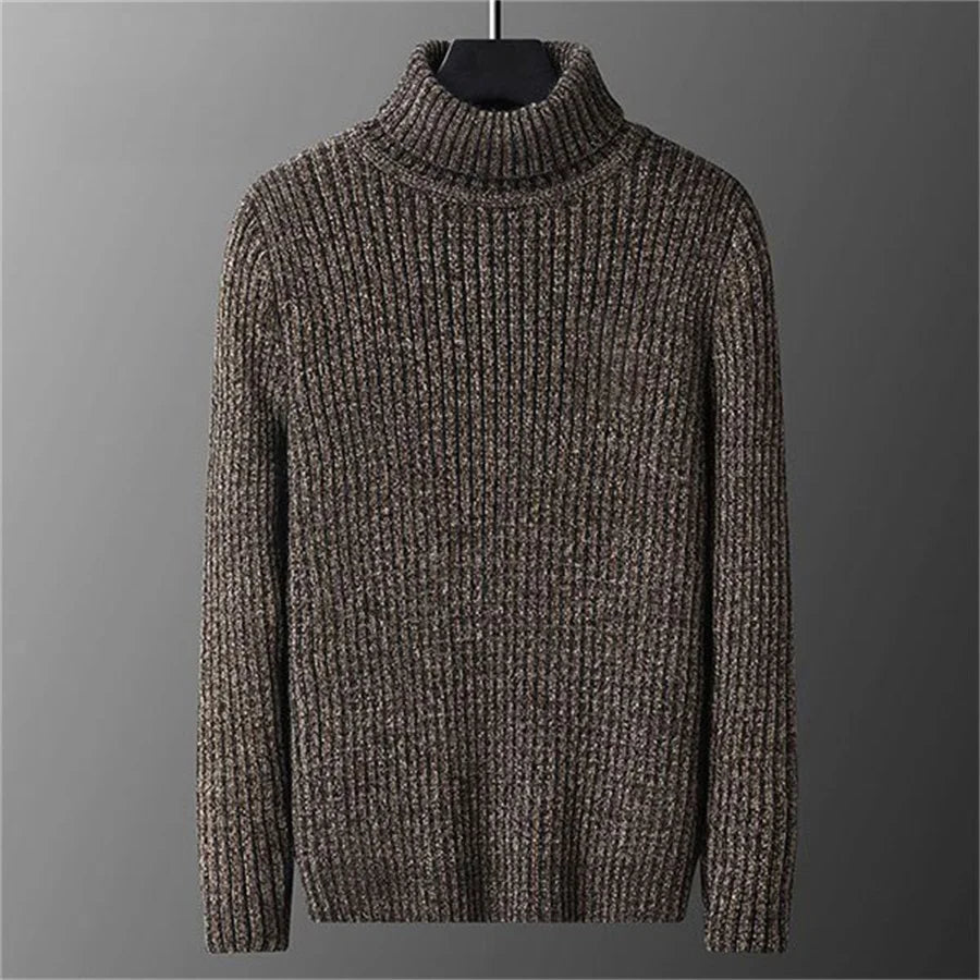 Maglione uomo dolcevita strutturato caldo e aderente