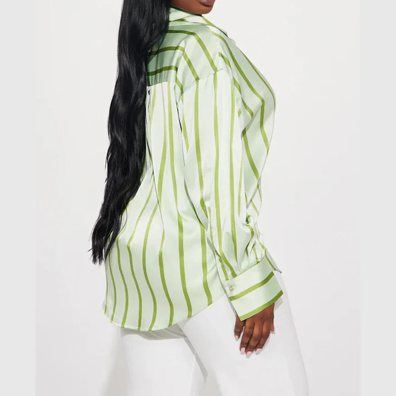 Camicia donna satinata a righe elegante e raffinata