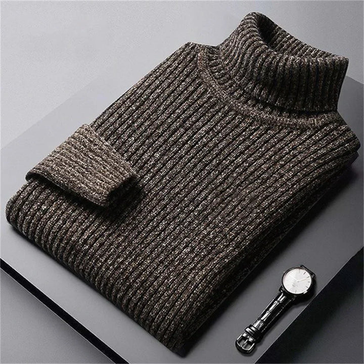Maglione uomo dolcevita strutturato caldo e aderente