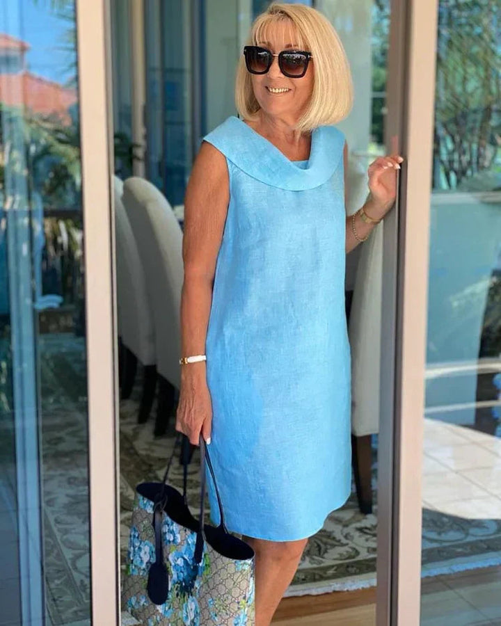 Abito elegante dritto e confortevole per donna