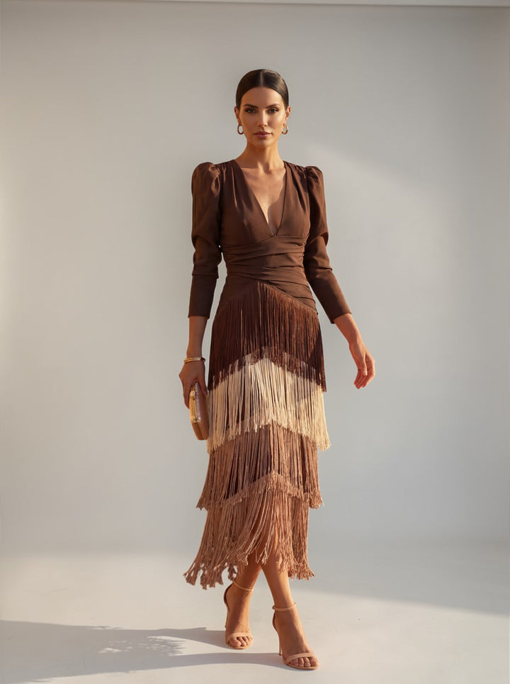 Abito elegante con frange fluido e raffinato per donna