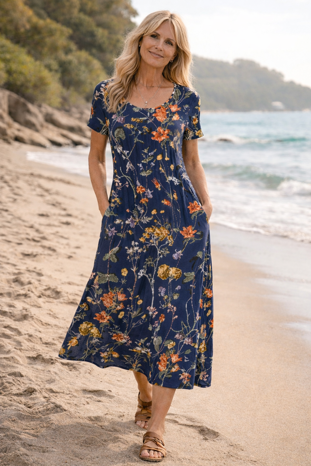 Abito floreale elegante e valorizzante per donna