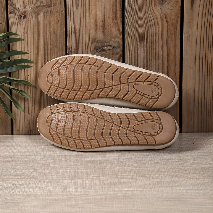 Scarpe slip-on traforate eleganti e confortevoli per donna