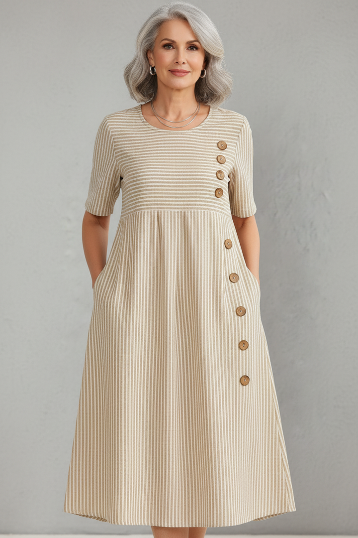 Abito estivo fluido a righe da donna elegante e leggero