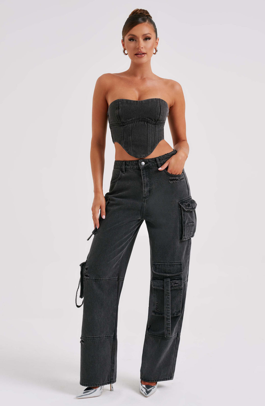 Pantaloni cargo donna in denim nero oversize a vita alta