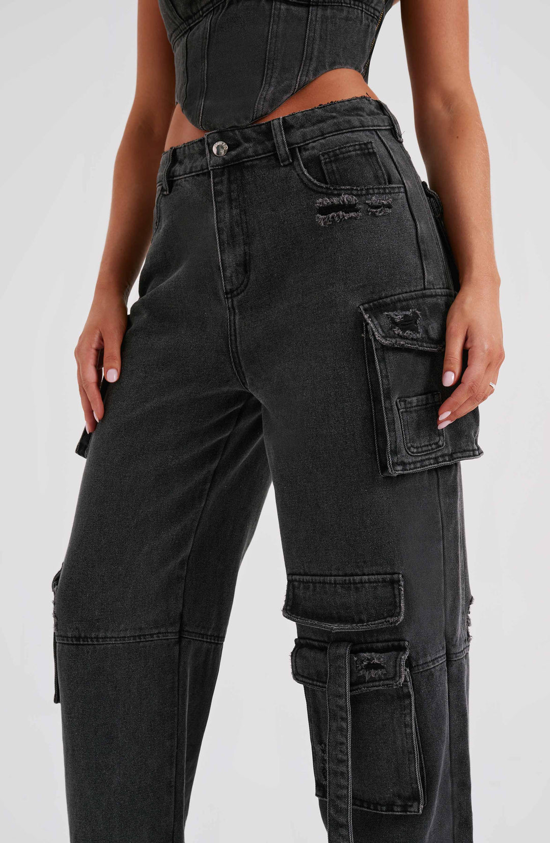 Pantaloni cargo donna in denim nero oversize a vita alta