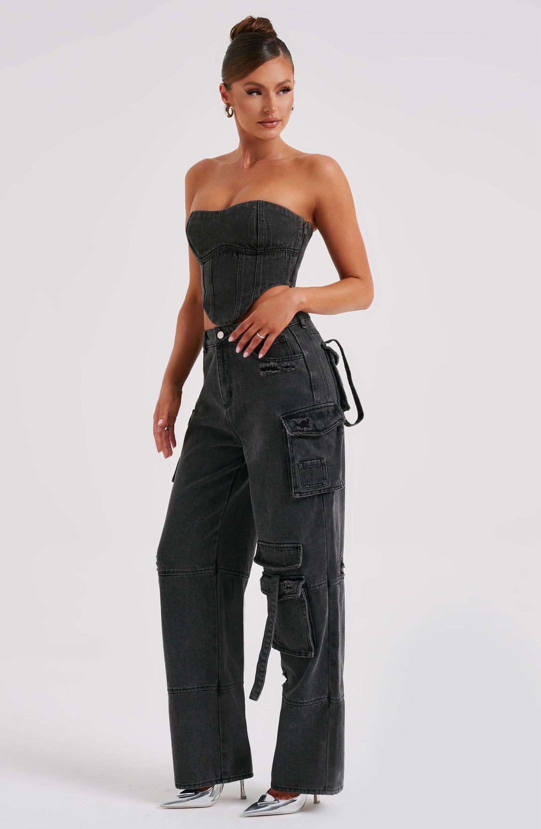 Pantaloni cargo donna in denim nero oversize a vita alta