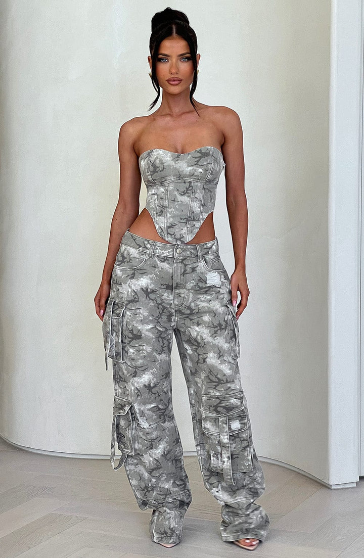 Pantaloni cargo donna in denim camouflage oversize a vita alta