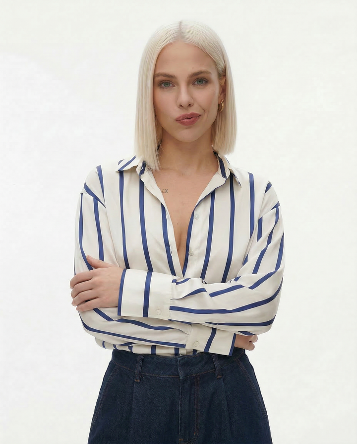 Camicia donna satinata a righe elegante e raffinata