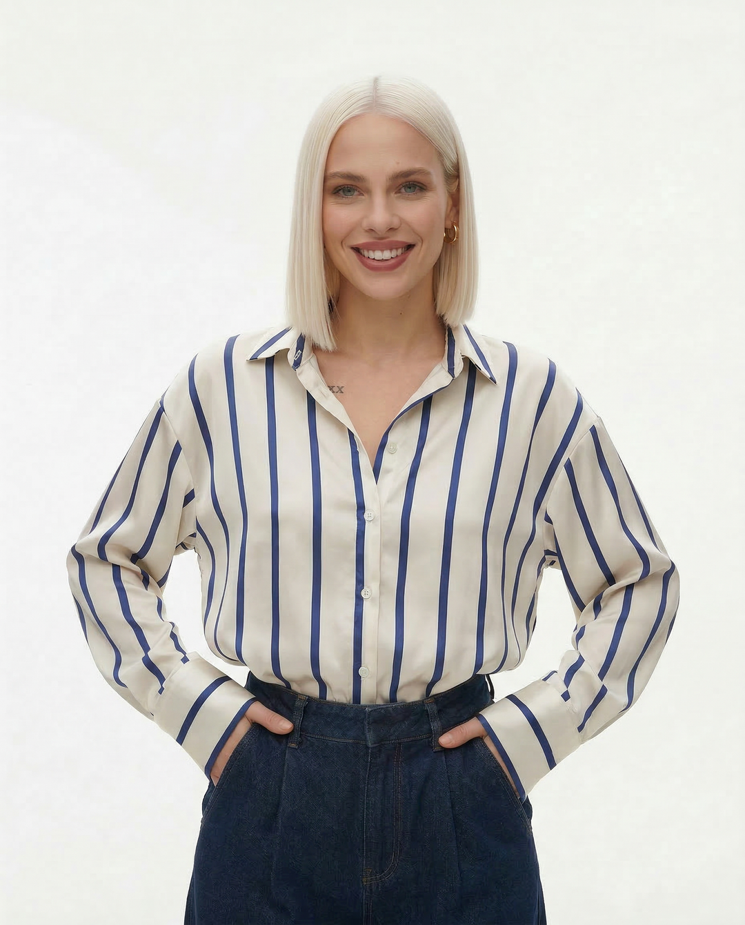 Camicia donna satinata a righe elegante e raffinata