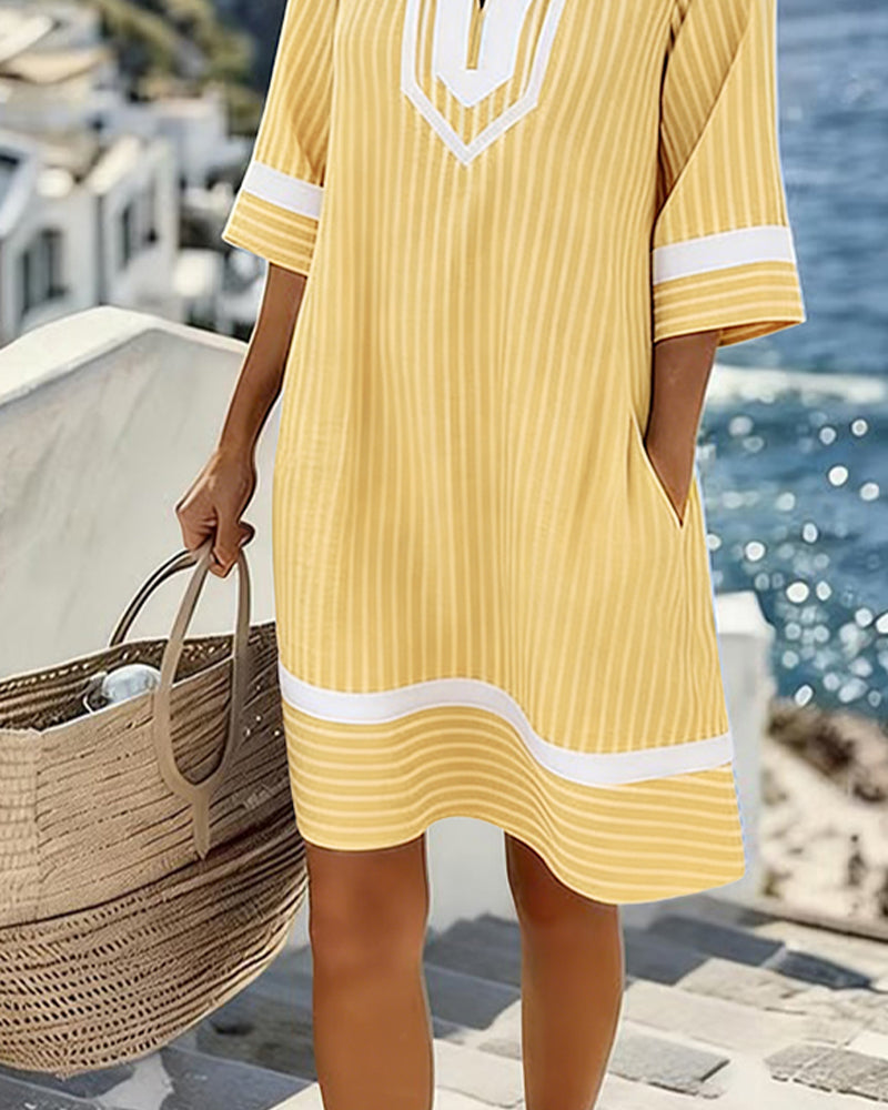 Abito casual a righe con scollo a V e vestibilità rilassata per donna
