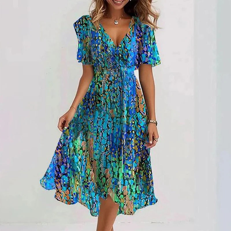 Abito da donna elegante colorato e raffinato