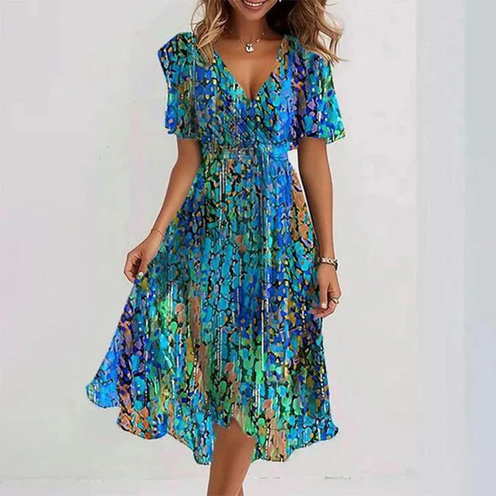 Abito da donna elegante colorato e raffinato