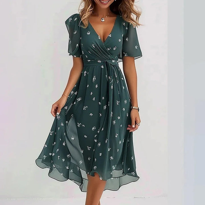 Abito da donna elegante colorato e raffinato