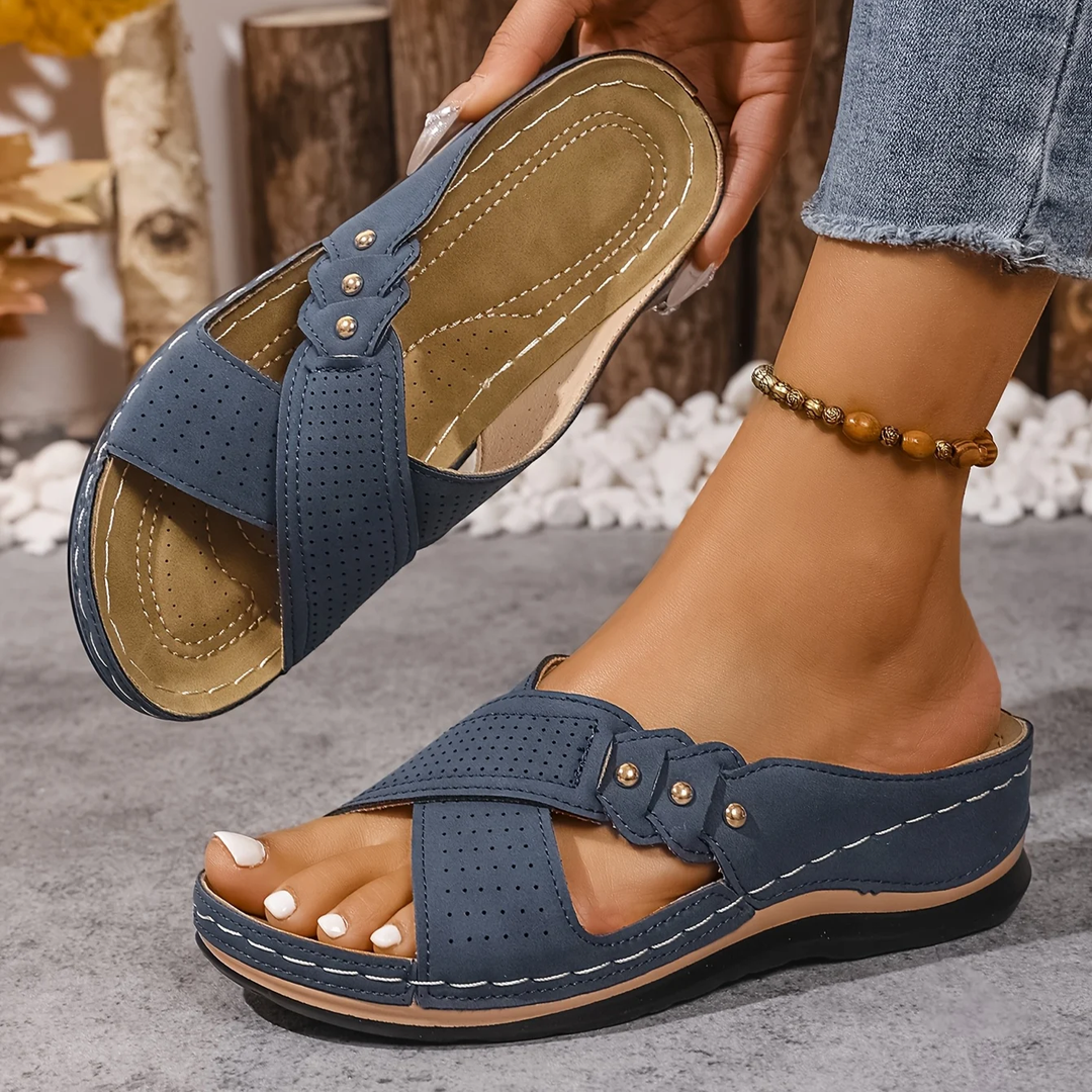 Sandali ortopedici donna con zeppa comoda ed elegante
