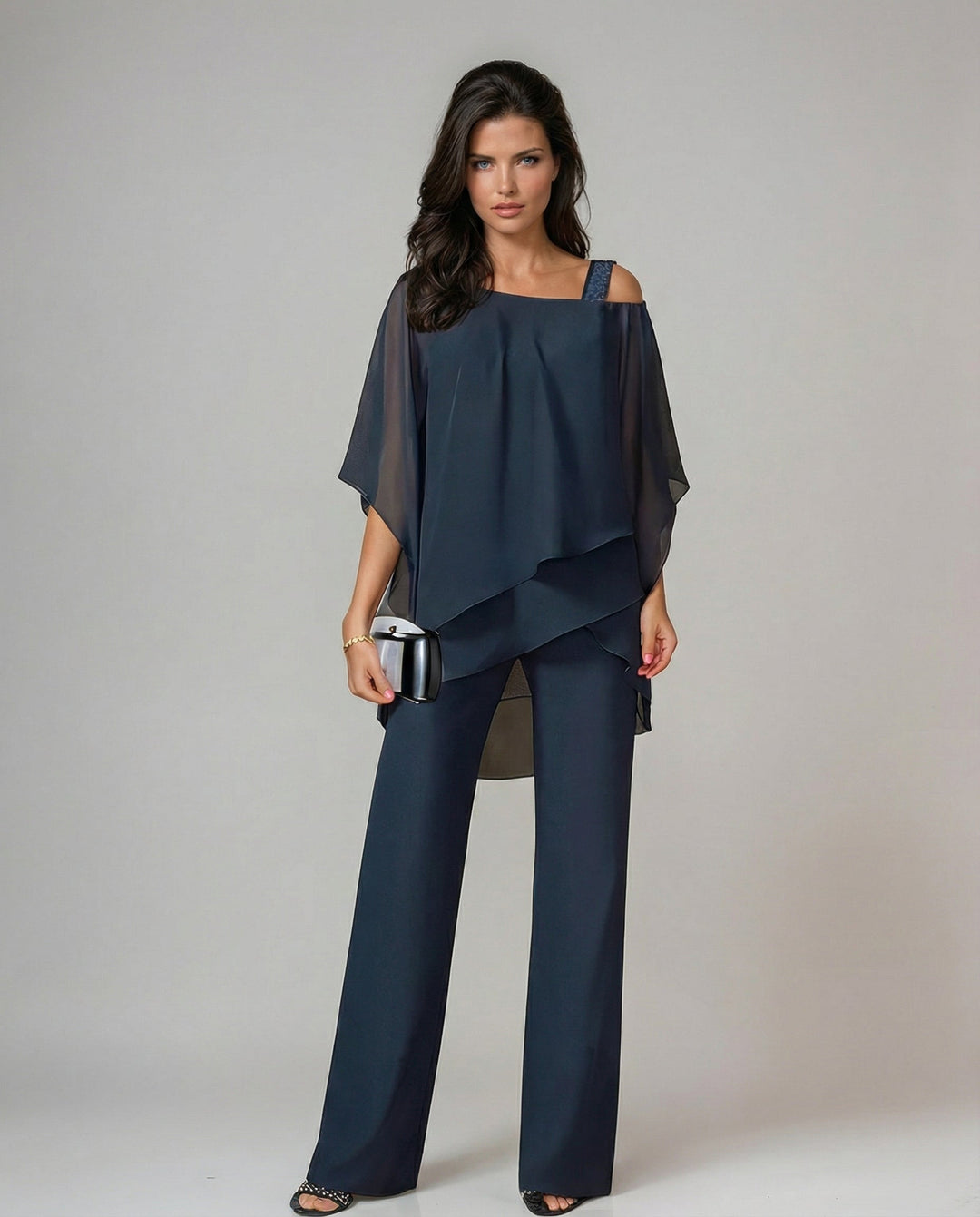 Completo due pezzi da donna elegante e fluido con pantalone ampio
