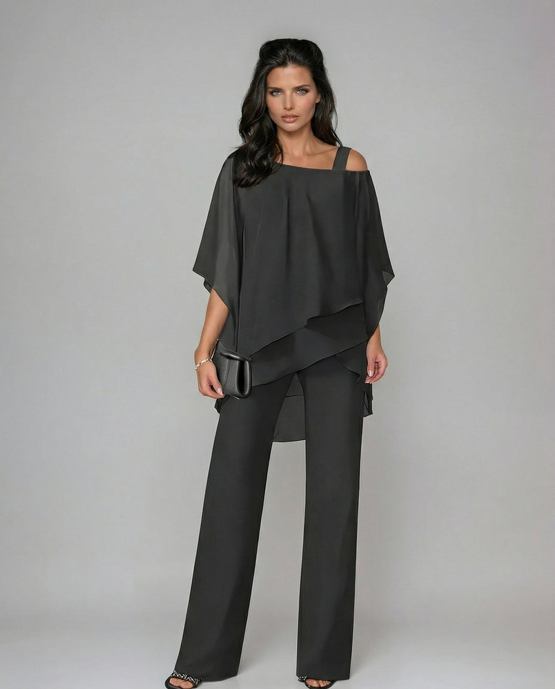 Completo due pezzi da donna elegante e fluido con pantalone ampio