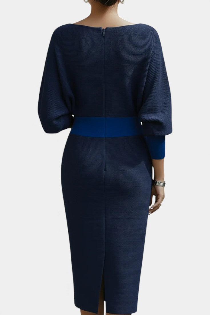 Abito midi elegante con scollo drappeggiato per donna