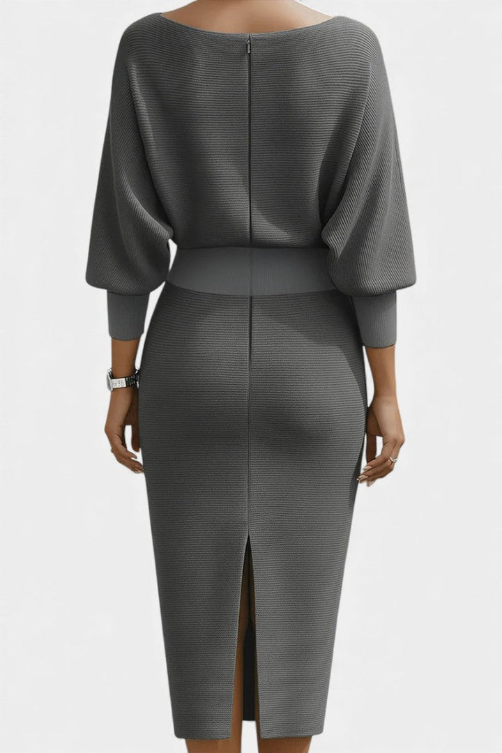 Abito midi elegante con scollo drappeggiato per donna