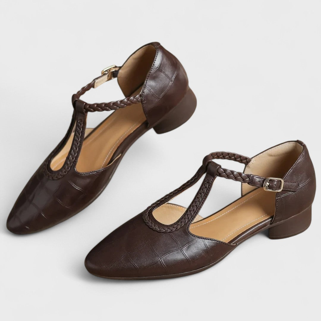 Scarpe ortopediche in pelle eleganti e confortevoli per donna