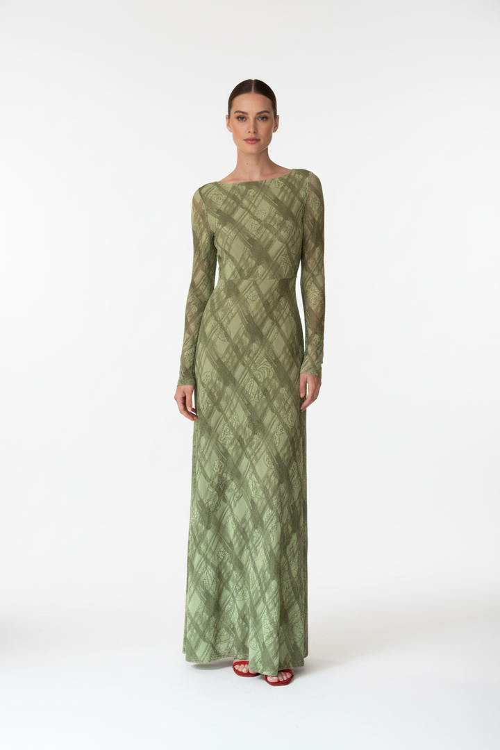 Abito lungo aderente da donna elegante con stampa