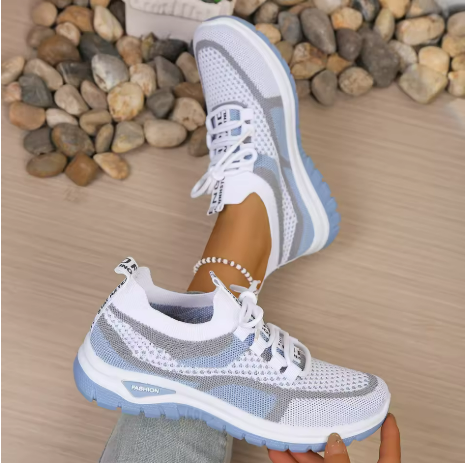 Scarpe leggere e confortevoli per uso quotidiano da donna